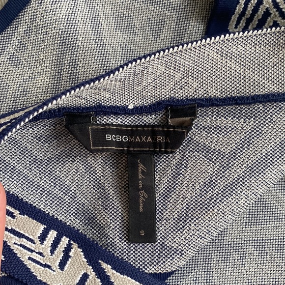 BCBGMAXAZRIA crop top - Picture 3 of 4